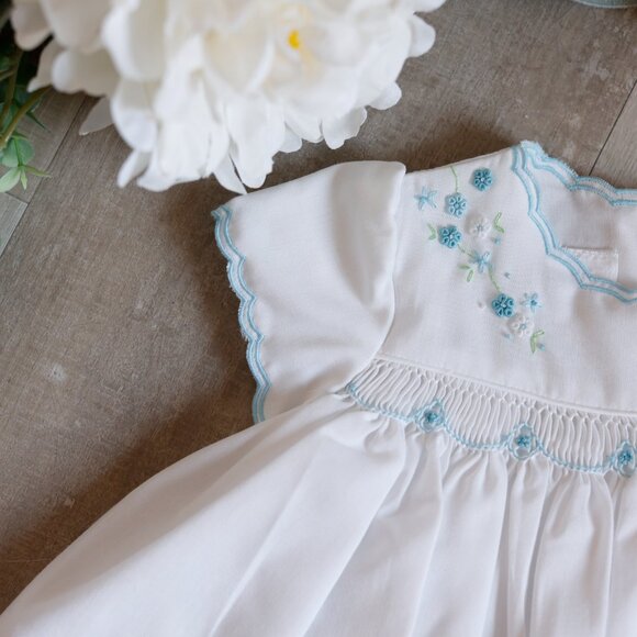 White Smocked Dress Blue Embroidery Boutique Preemie Newborn Reborn Doll NWT - Picture 3 of 5